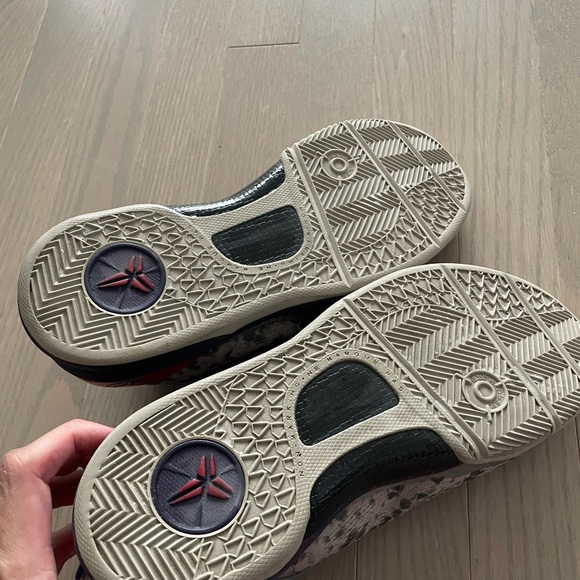 NIKE KOBE 8 SYSTEM 'MINE GREY' GS sz5.5Y - Picture 5 of 7